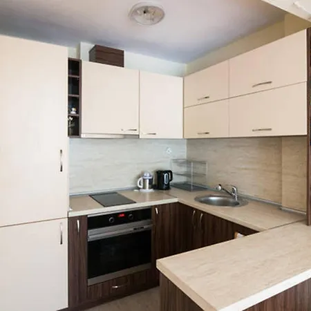 Relax In Lazur - Georgi Baev Str